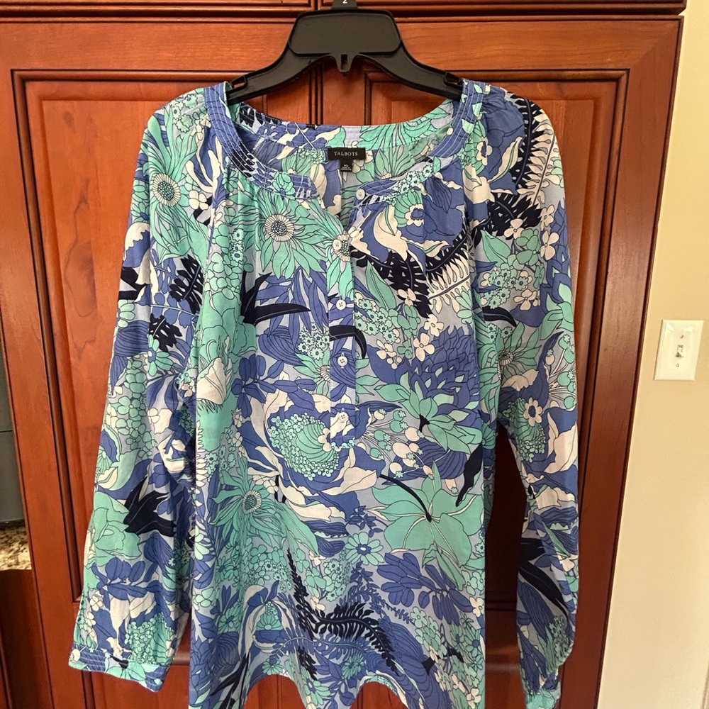 Talbots Blue and Teal Graphic Long Sleeve Blouse